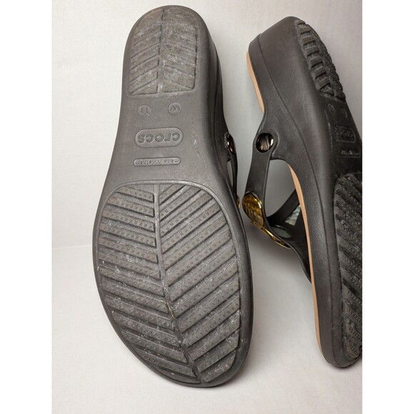 Crocs Sandal Women's 11 Sanrah Brown Gold Embellish Wedge Thong Flip Flops Slide - Picture 8 of 12